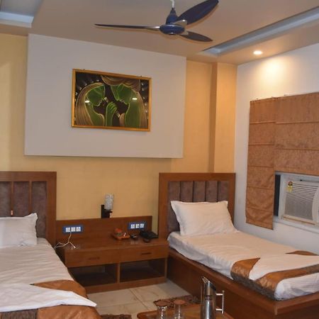 Ballia Hotel Prime Residency By Bookingcare מראה חיצוני תמונה